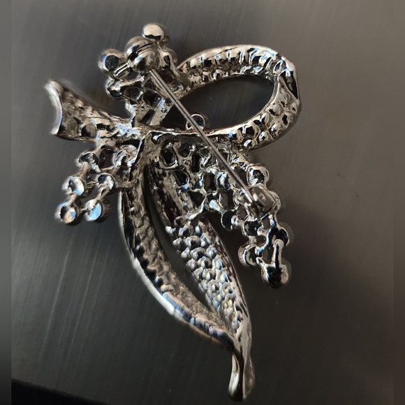 Austrian Rhinestone Crystal Glamorous Bridal Wedding Brooch - Picture 2 of 2